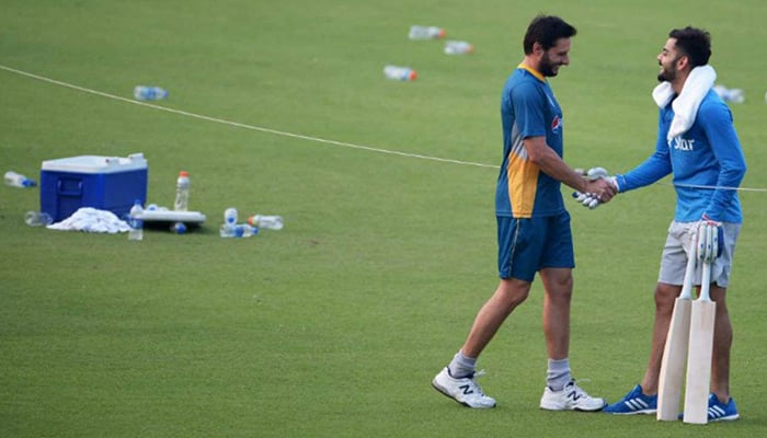 Afridi Congratulates 'Great Player' Kohli for Rejoining 50-50-50 Club