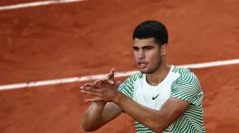 French Open: Carlos Alcaraz defeats Jannik Sinner, paves his way to final